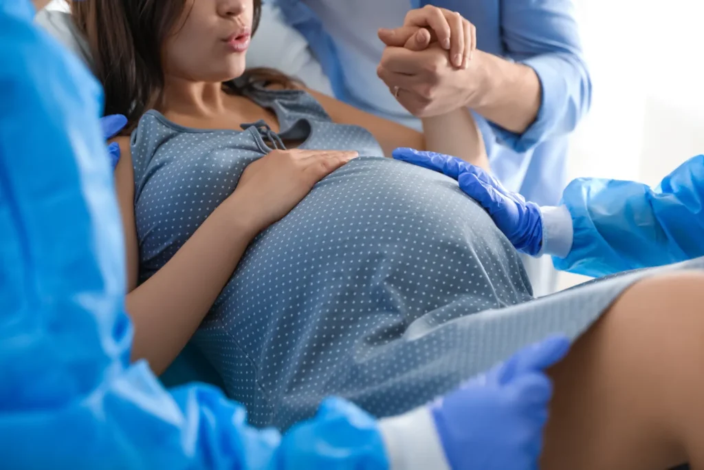 What Are First Signs of Labor Starting? 2 early labor signs in Vizag