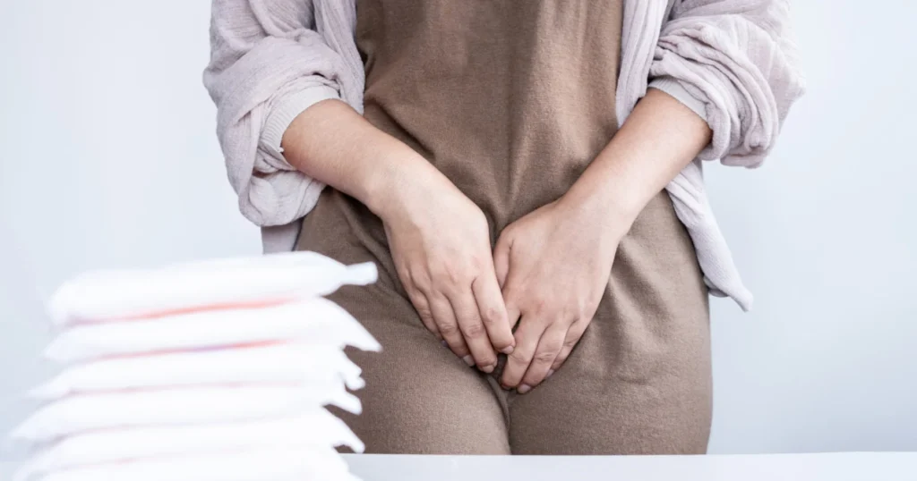 Vaginal Itching and Discharge: Causes & Care 1 lady gynecologist Visakhapatnam