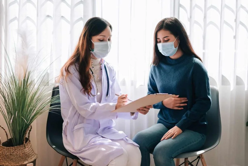 Vaginal Itching and Discharge: Causes & Care 2 women's health specialist in Hyderabad